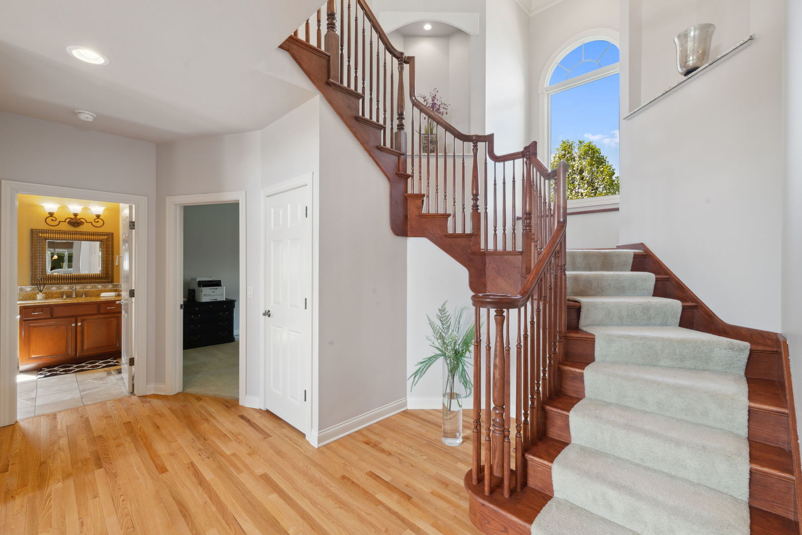 4052 Teak Circle, Naperville, IL 60564