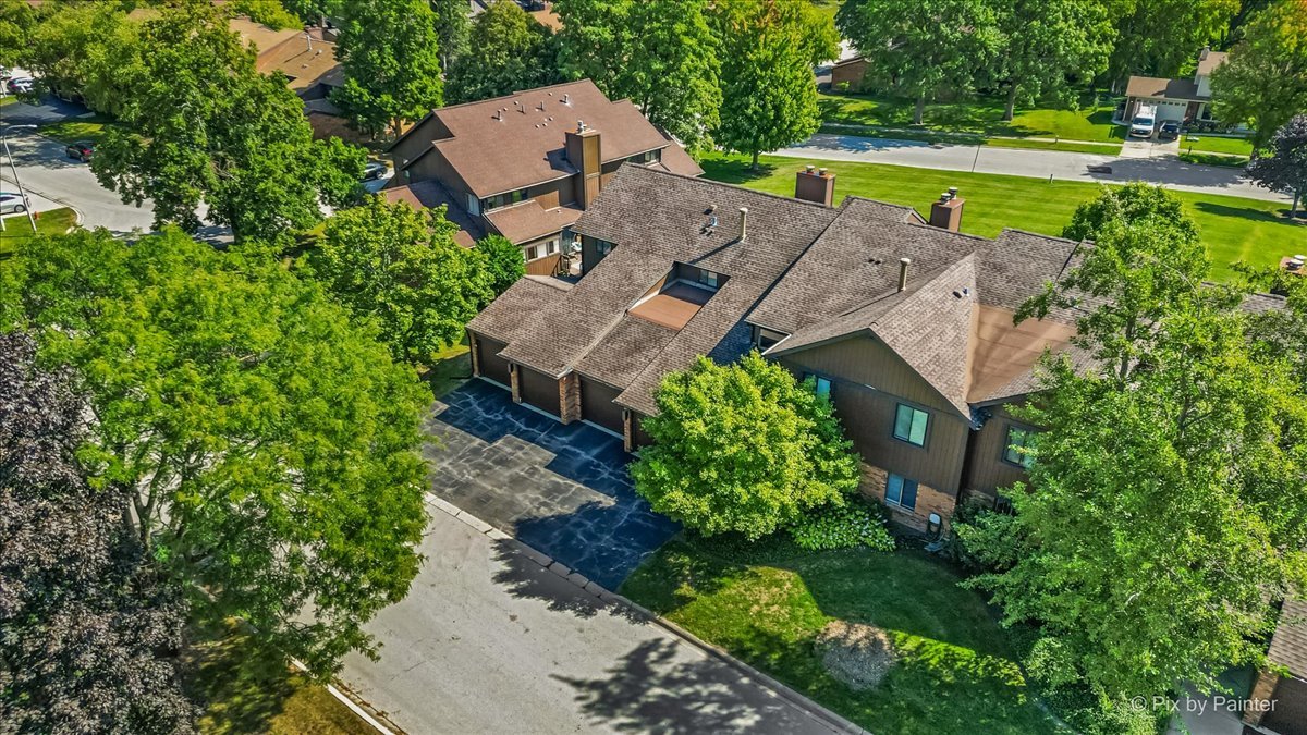 1407 Creekside Court #B, Elgin, IL 60123