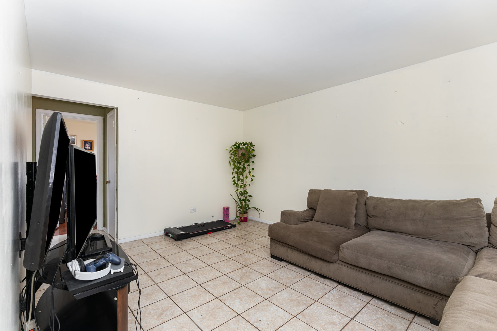 8100 S kildare Avenue, Chicago, IL 60652