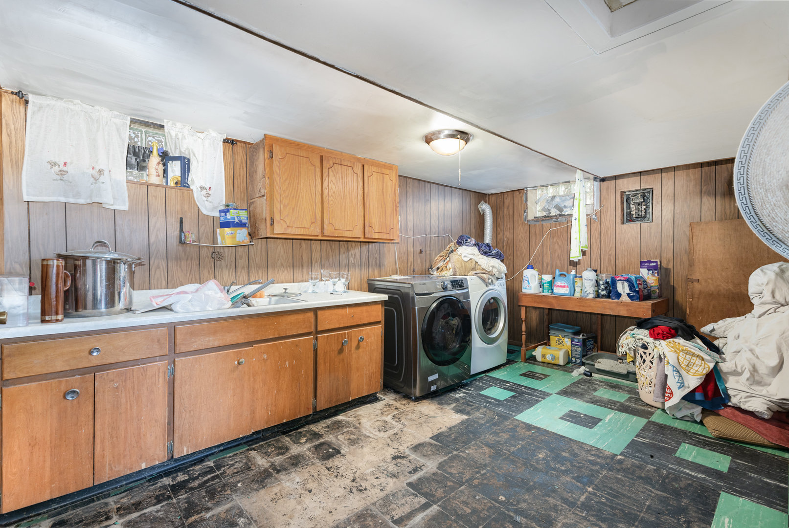 8100 S kildare Avenue, Chicago, IL 60652