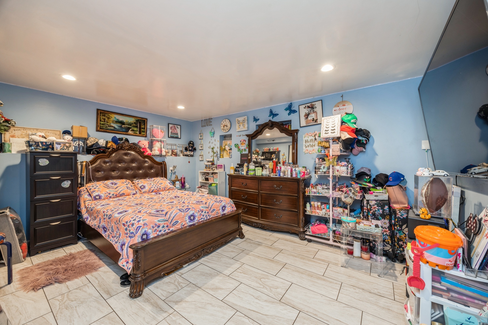 6614 Kane Avenue, Hodgkins, IL 60525