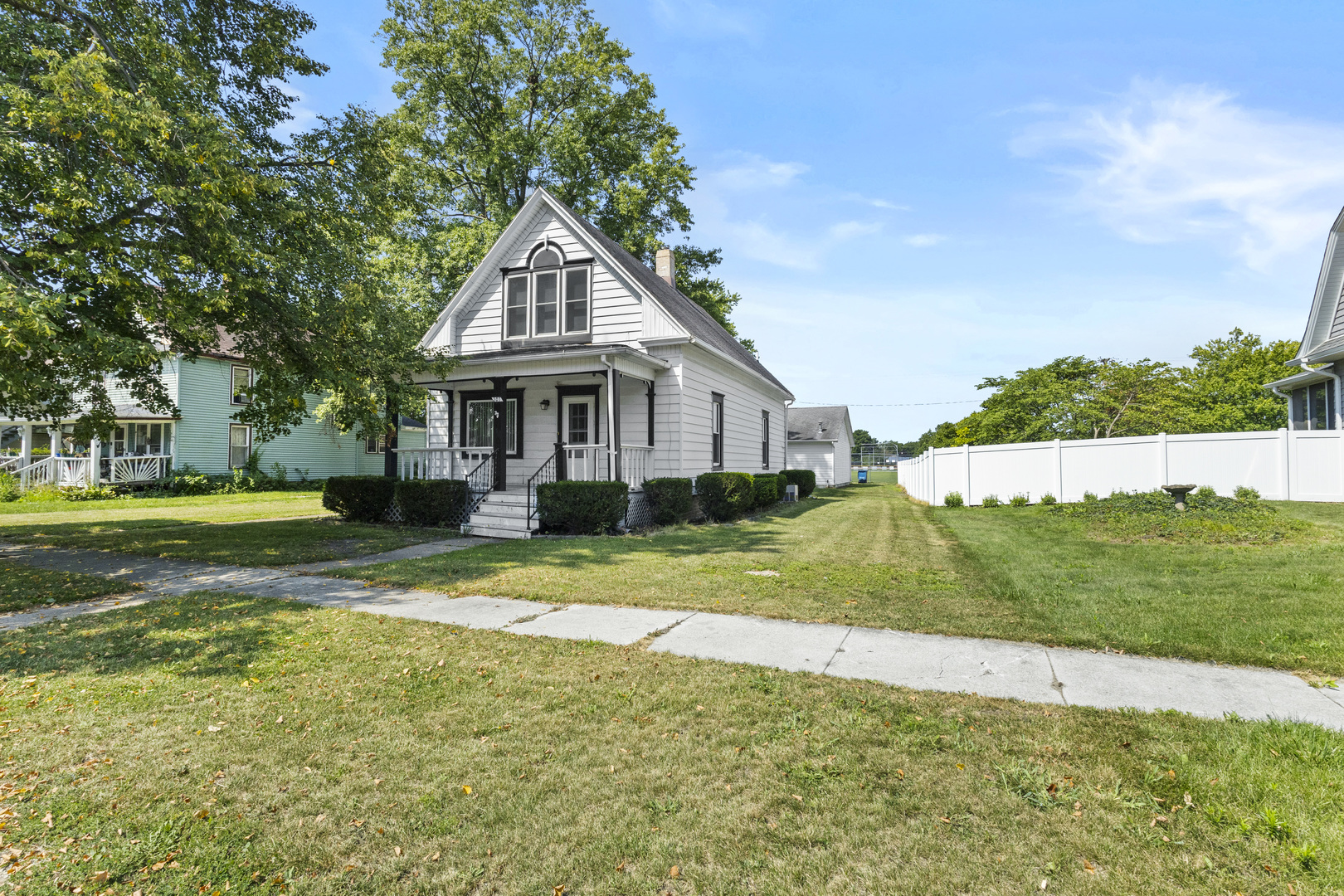 307 N MEADOW Street, Grant Park, IL 60940