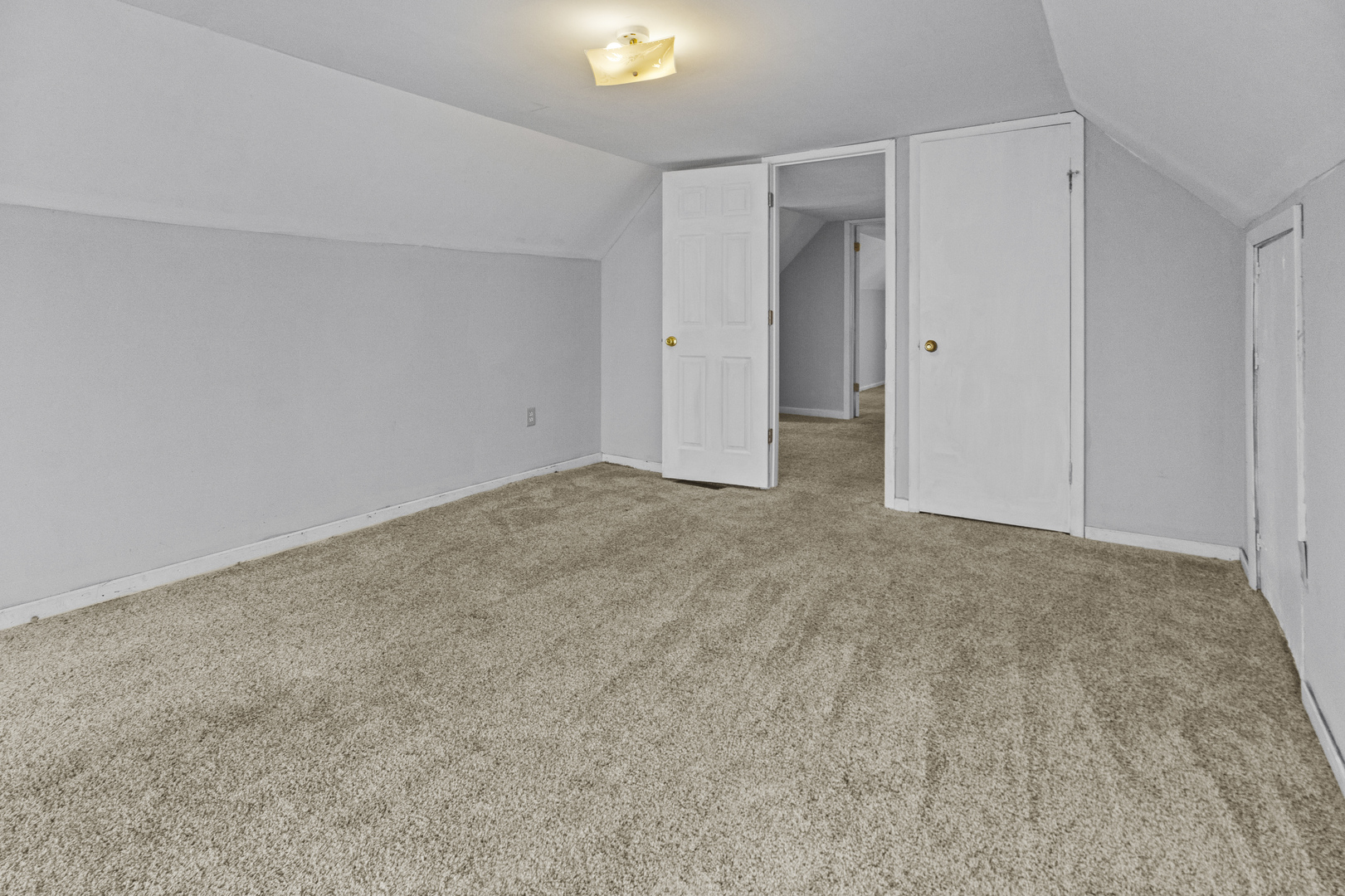 307 N MEADOW Street, Grant Park, IL 60940