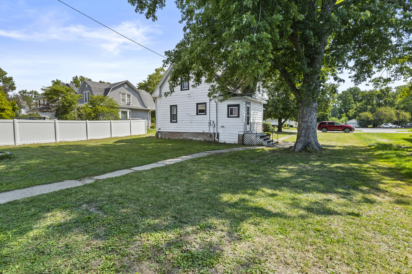 307 N MEADOW Street, Grant Park, IL 60940