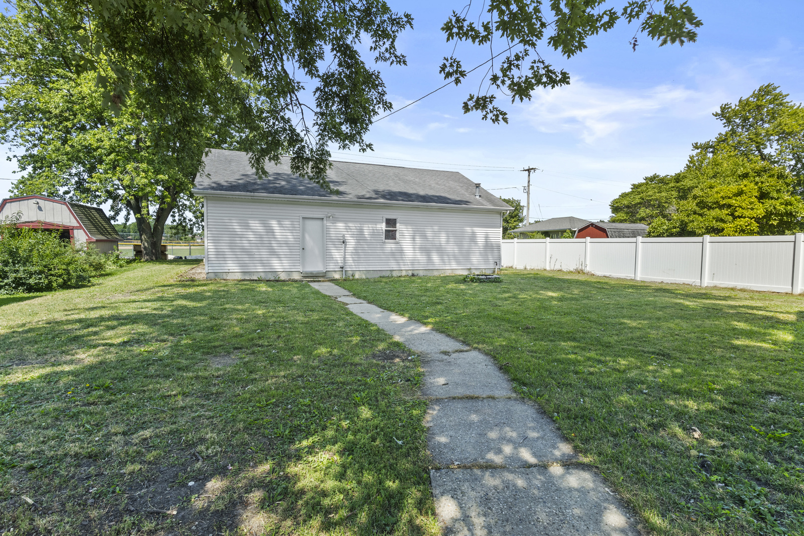 307 N MEADOW Street, Grant Park, IL 60940