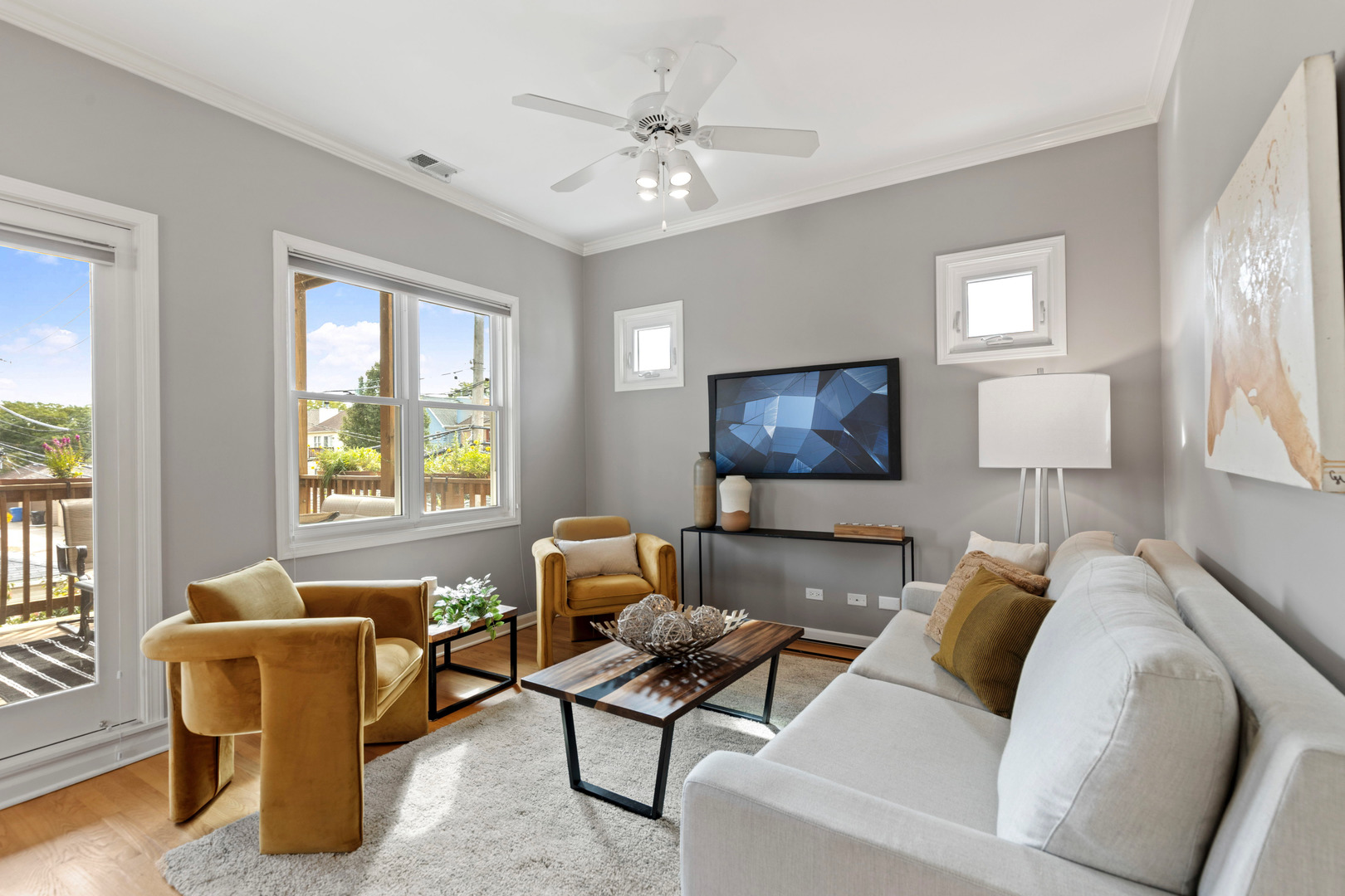 5817 N Paulina Street #2, Chicago, IL 60660