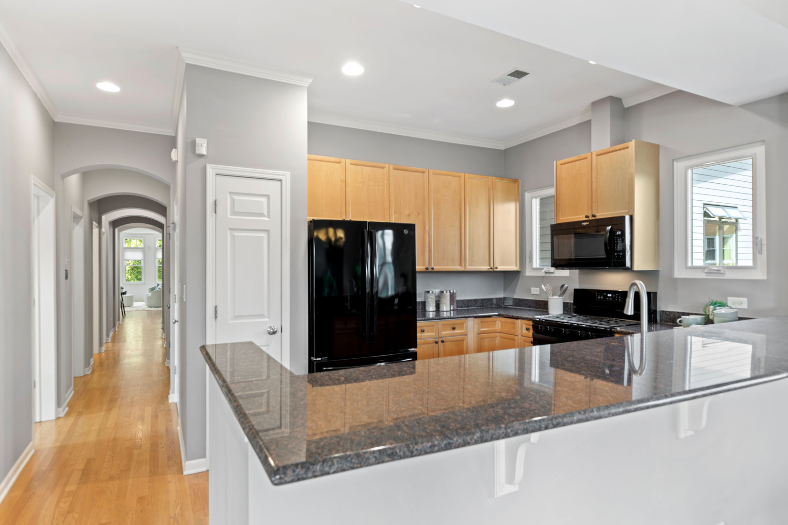 5817 N Paulina Street #2, Chicago, IL 60660