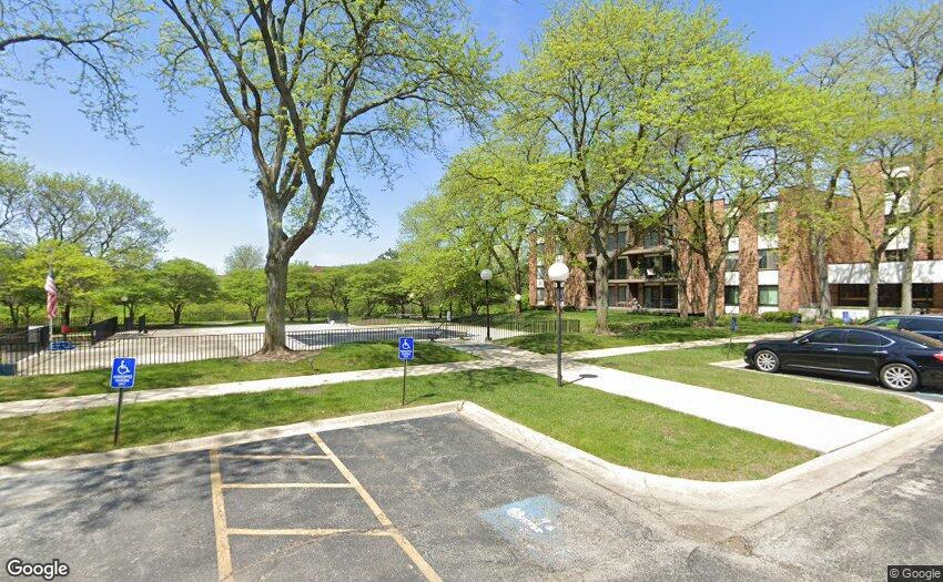 3505 Lakeview Drive #204, Hazel Crest, IL 60429