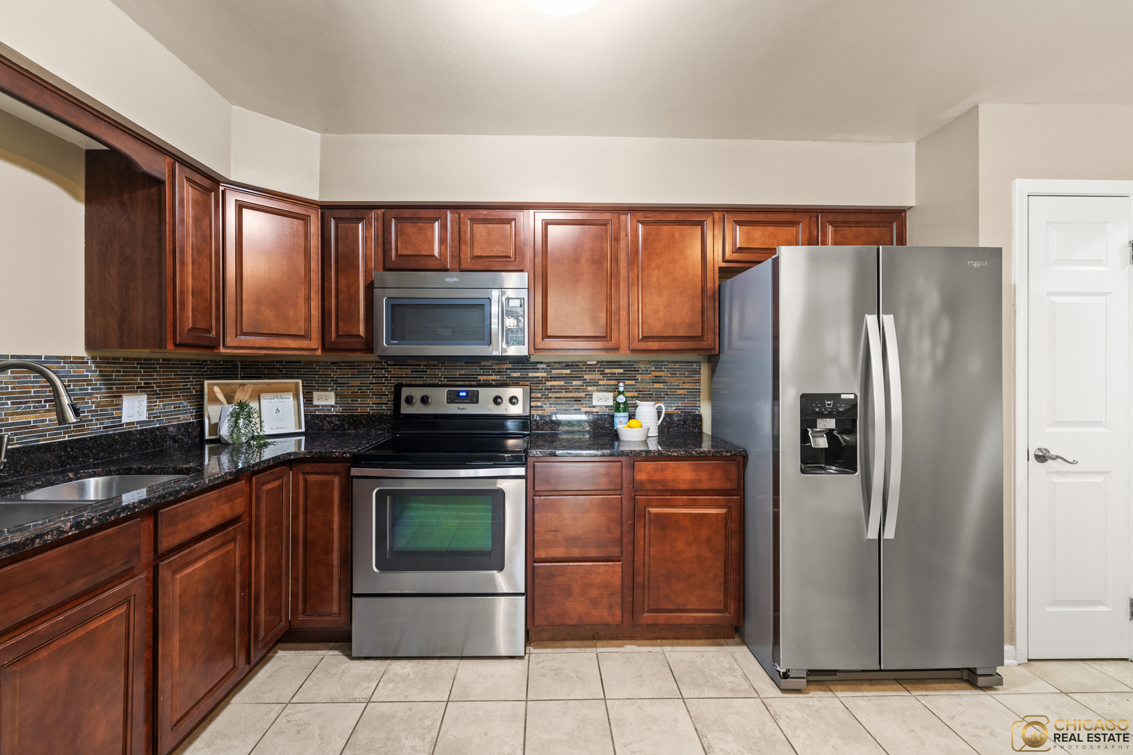 4900 Forest Avenue #205, Downers Grove, IL 60515