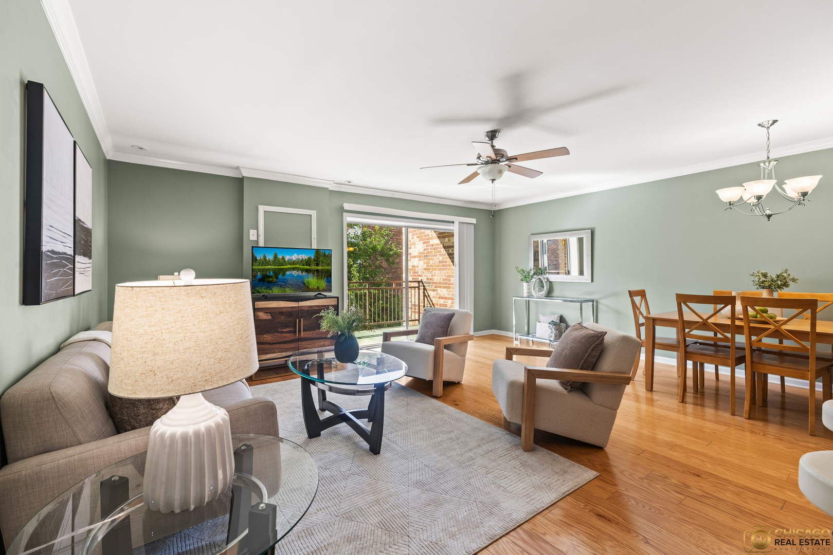 4900 Forest Avenue #205, Downers Grove, IL 60515