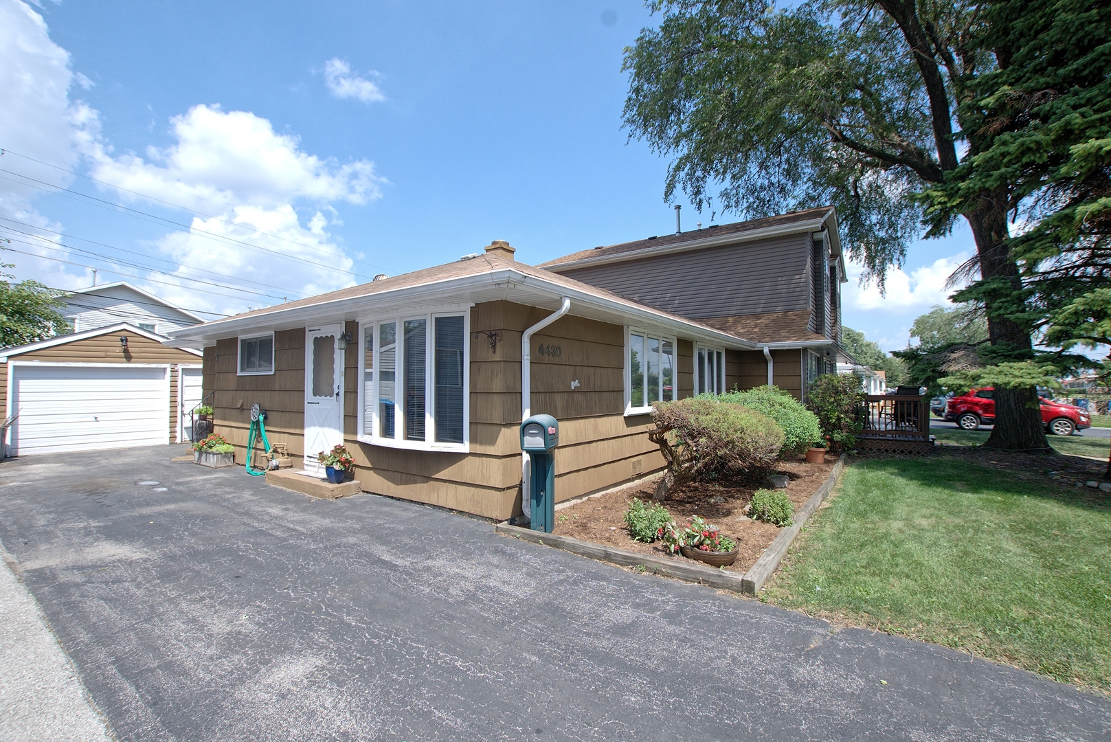 4430 W 87th Place #4430, Hometown, IL 60456