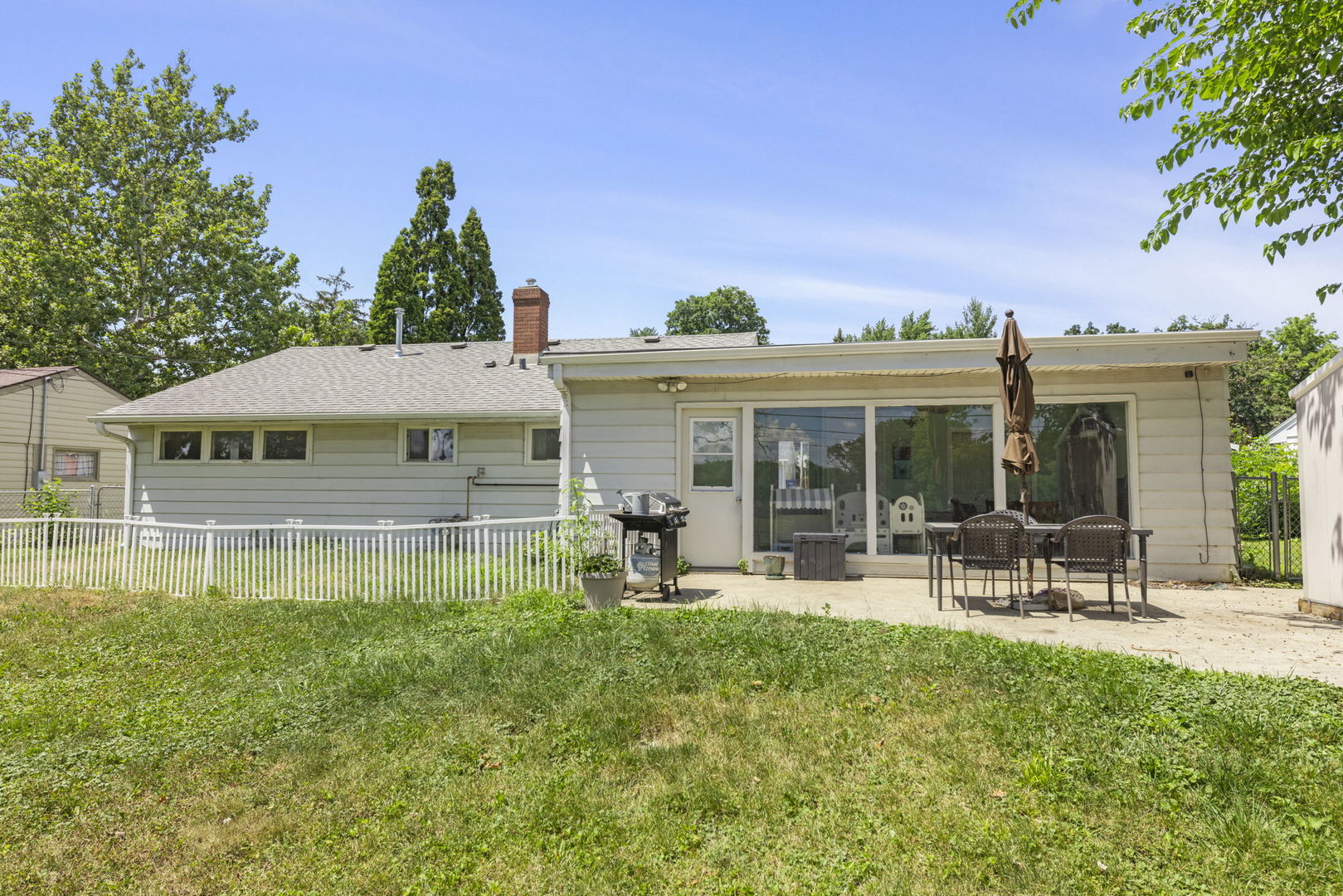 123 Tilton Park Drive, DeKalb, IL 60115