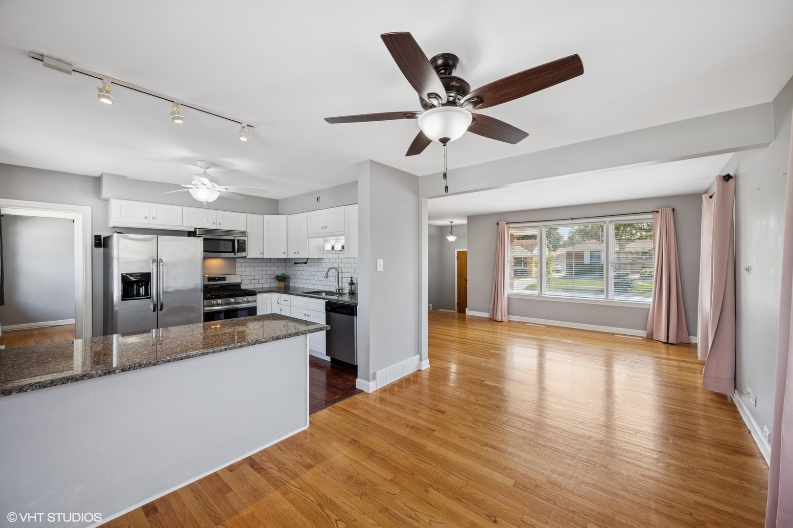10336 Kipling Street, Westchester, IL 60154