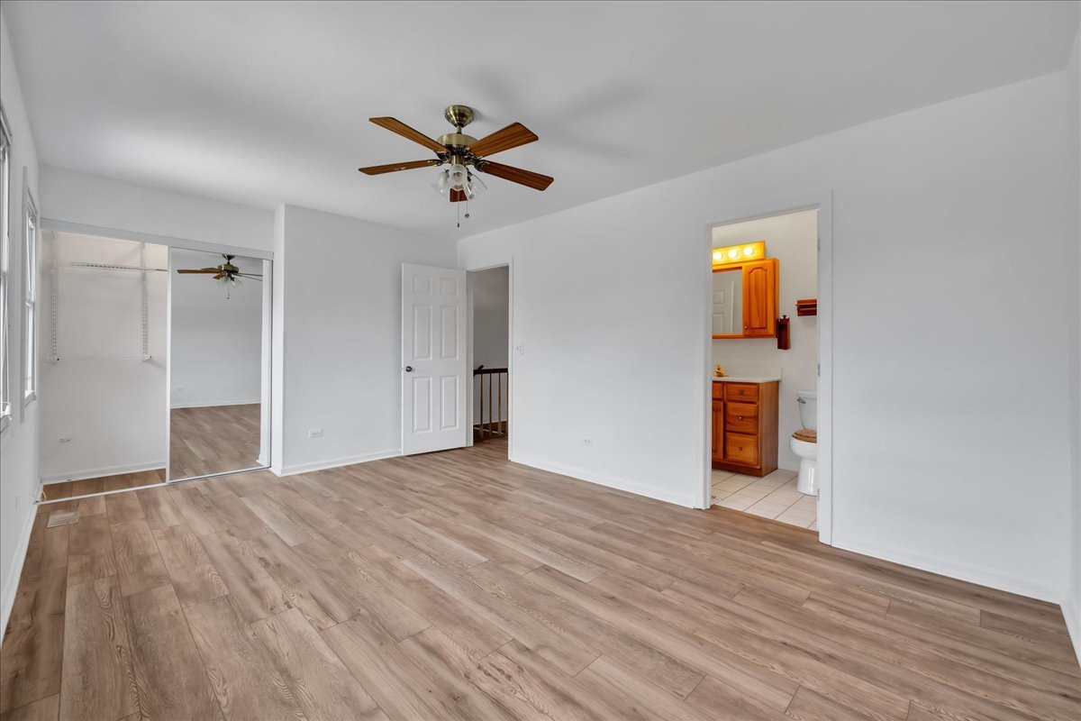 1426 Walnut Circle, Carol Stream, IL 60188