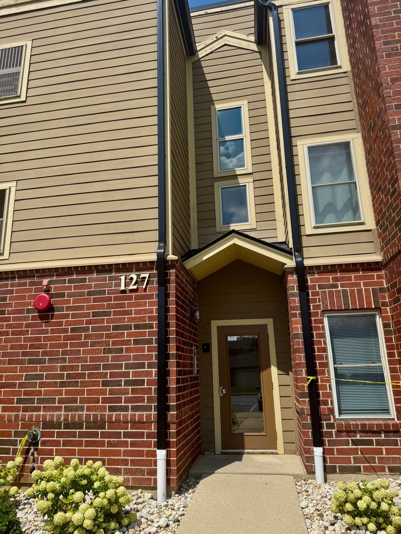 127 Glengarry Drive #108, Bloomingdale, IL 60108