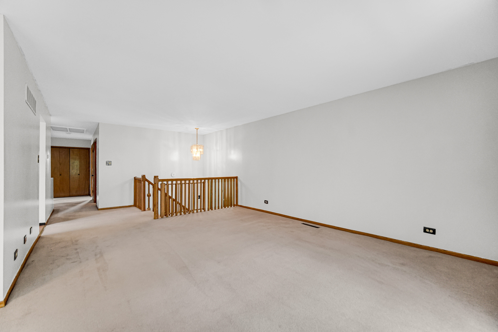 15435 Orogrande Drive, Oak Forest, IL 60452