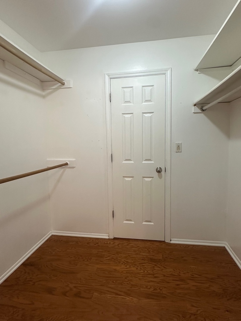 1813 Hemlock Place #209, Schaumburg, IL 60173