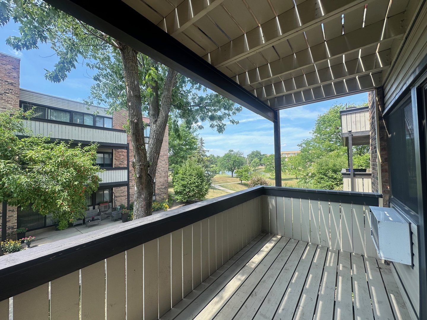 1813 Hemlock Place #209, Schaumburg, IL 60173
