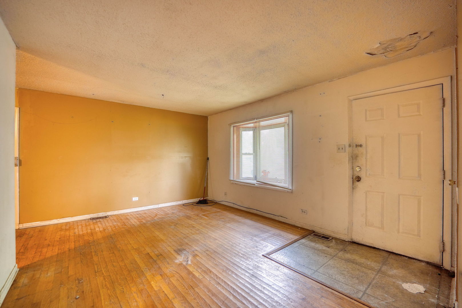 2912 223rd Place, Sauk Village, IL 60411