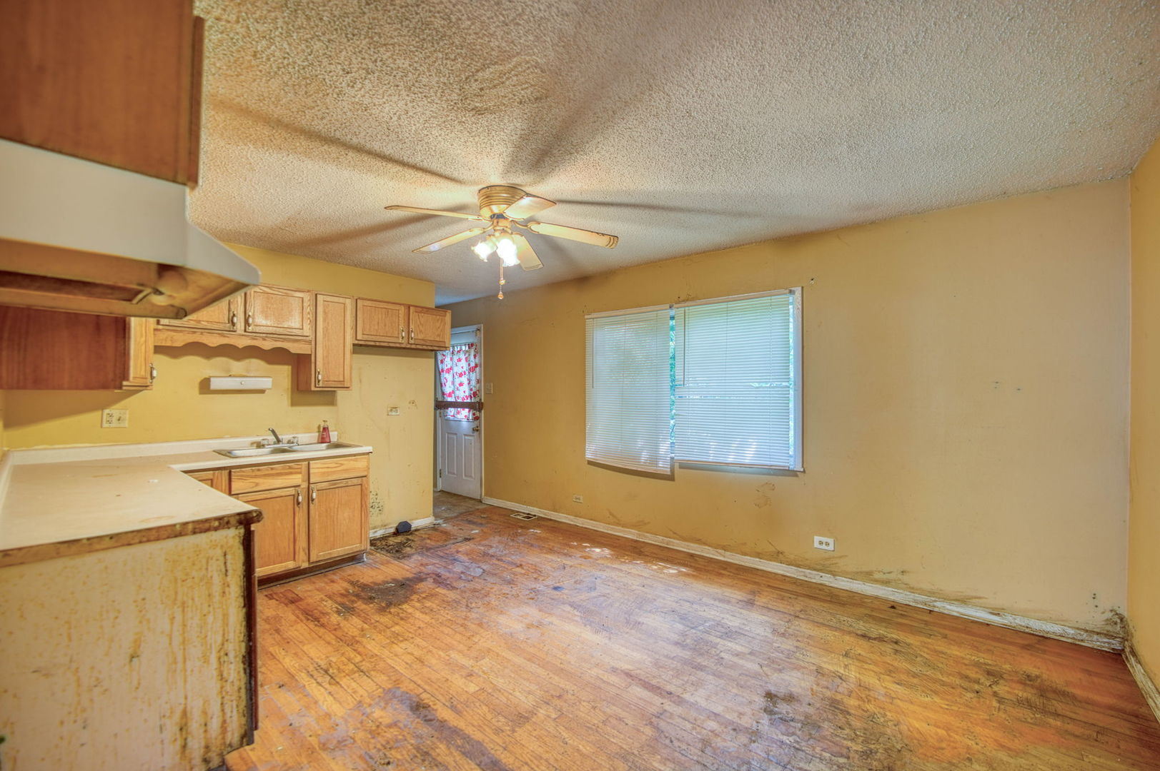 2912 223rd Place, Sauk Village, IL 60411