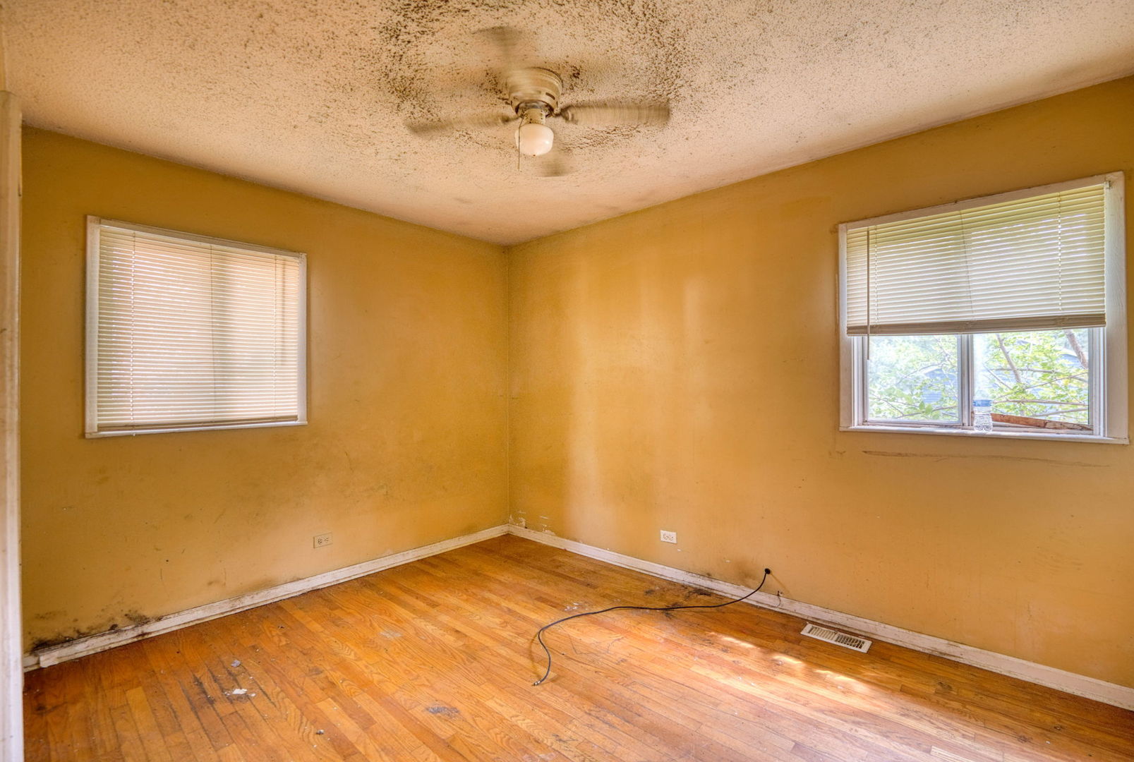 2912 223rd Place, Sauk Village, IL 60411