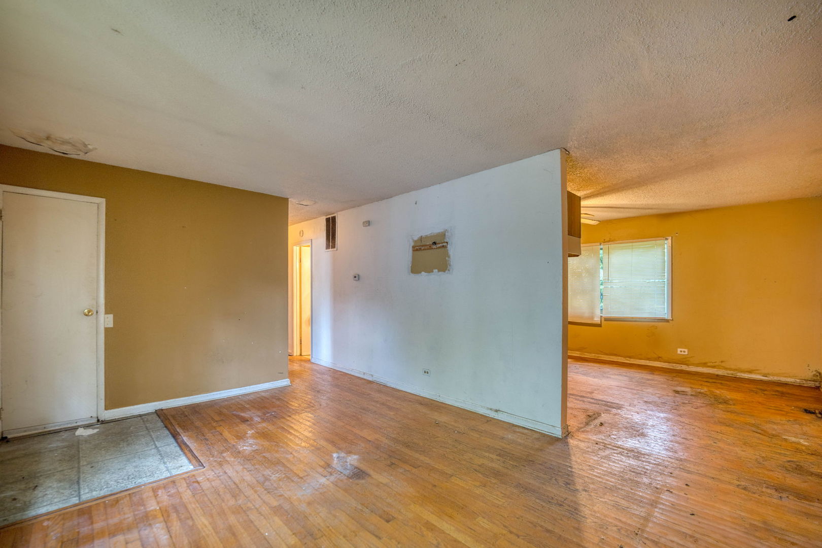 2912 223rd Place, Sauk Village, IL 60411