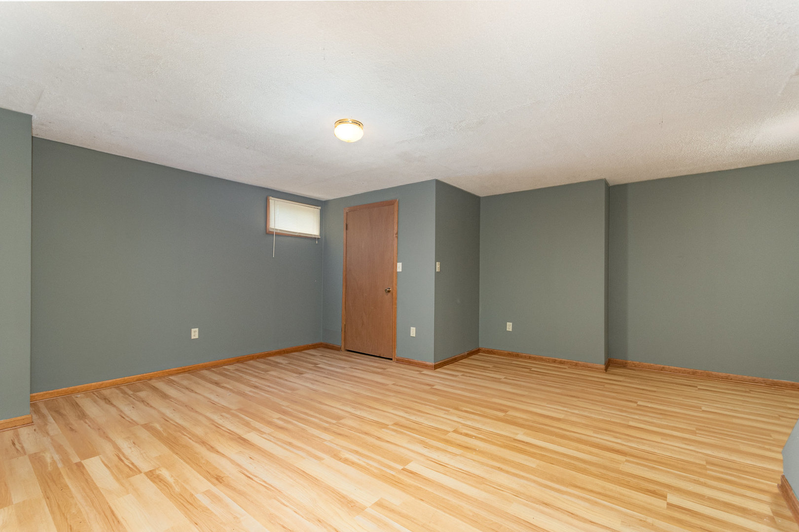 901 W McKinley Road, Ottawa, IL 61350