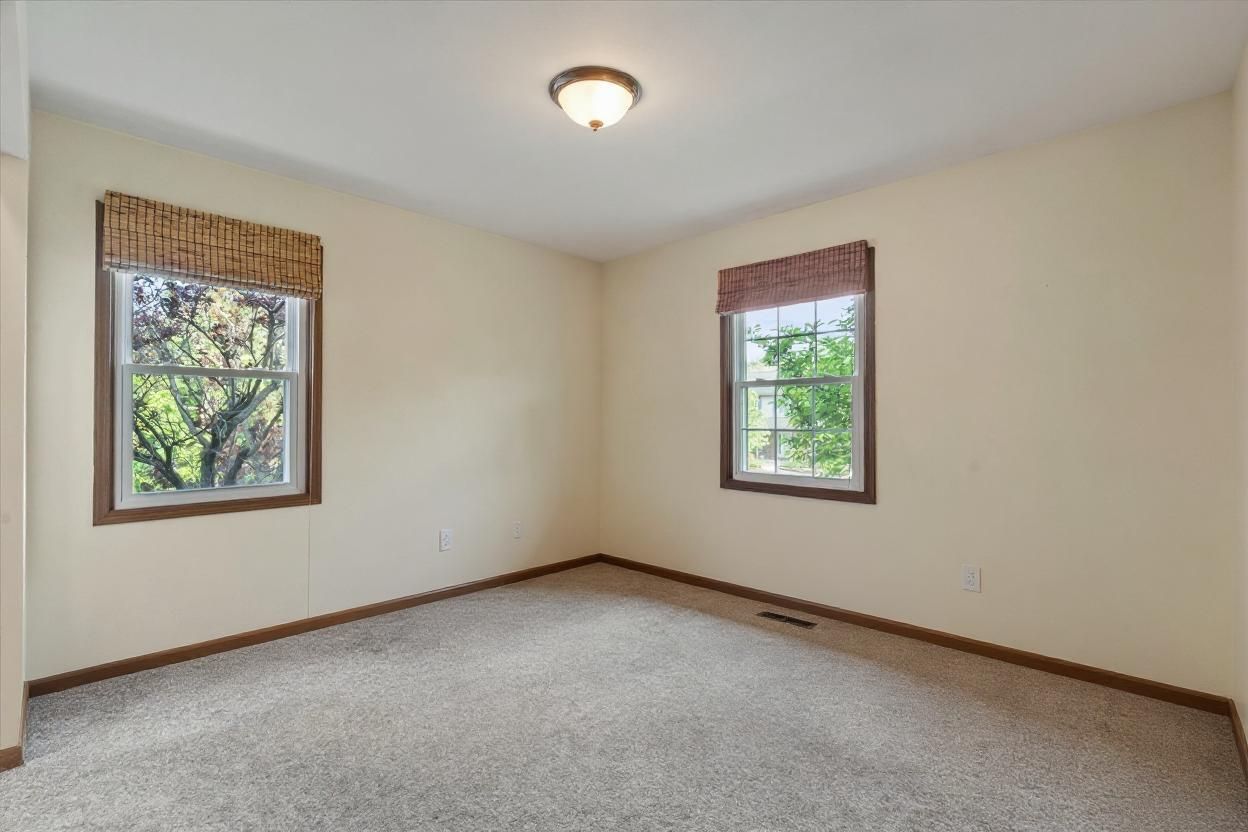 620 W 58th Street, Westmont, IL 60559