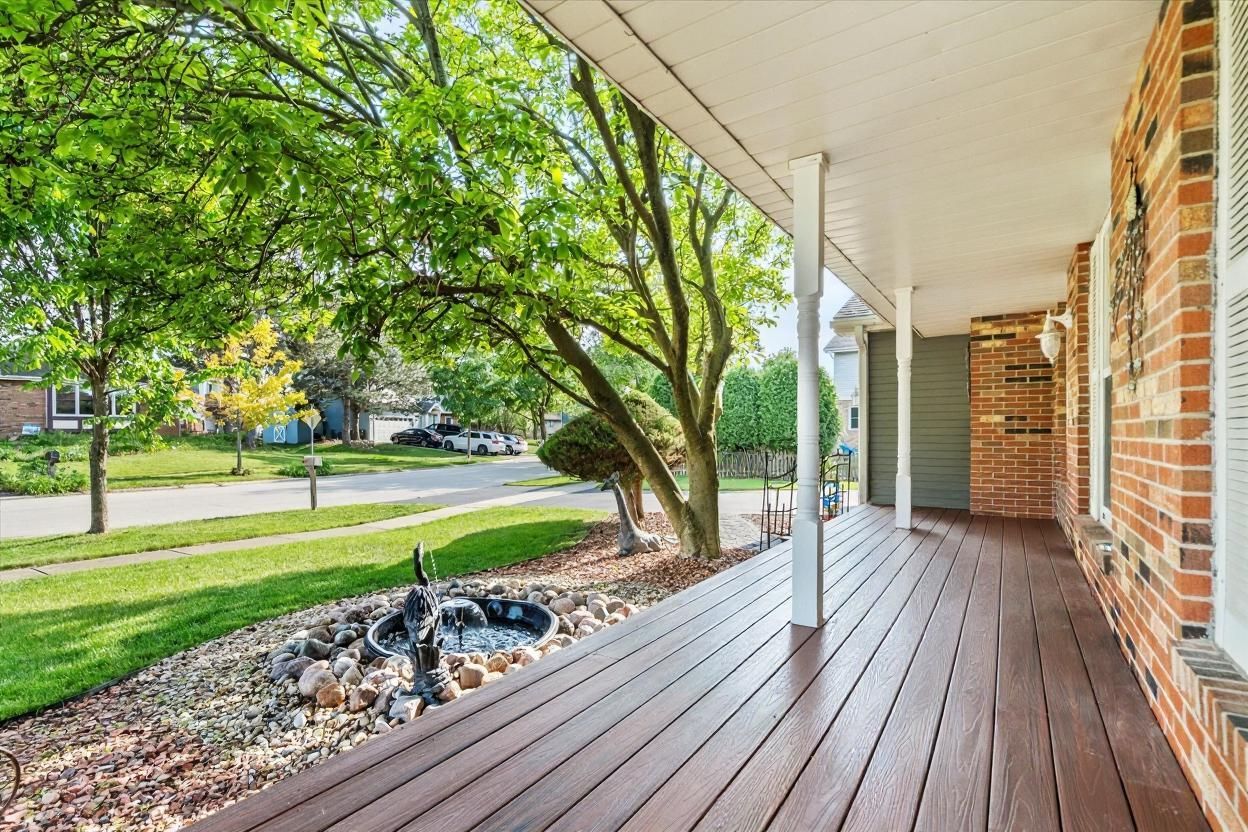 620 W 58th Street, Westmont, IL 60559