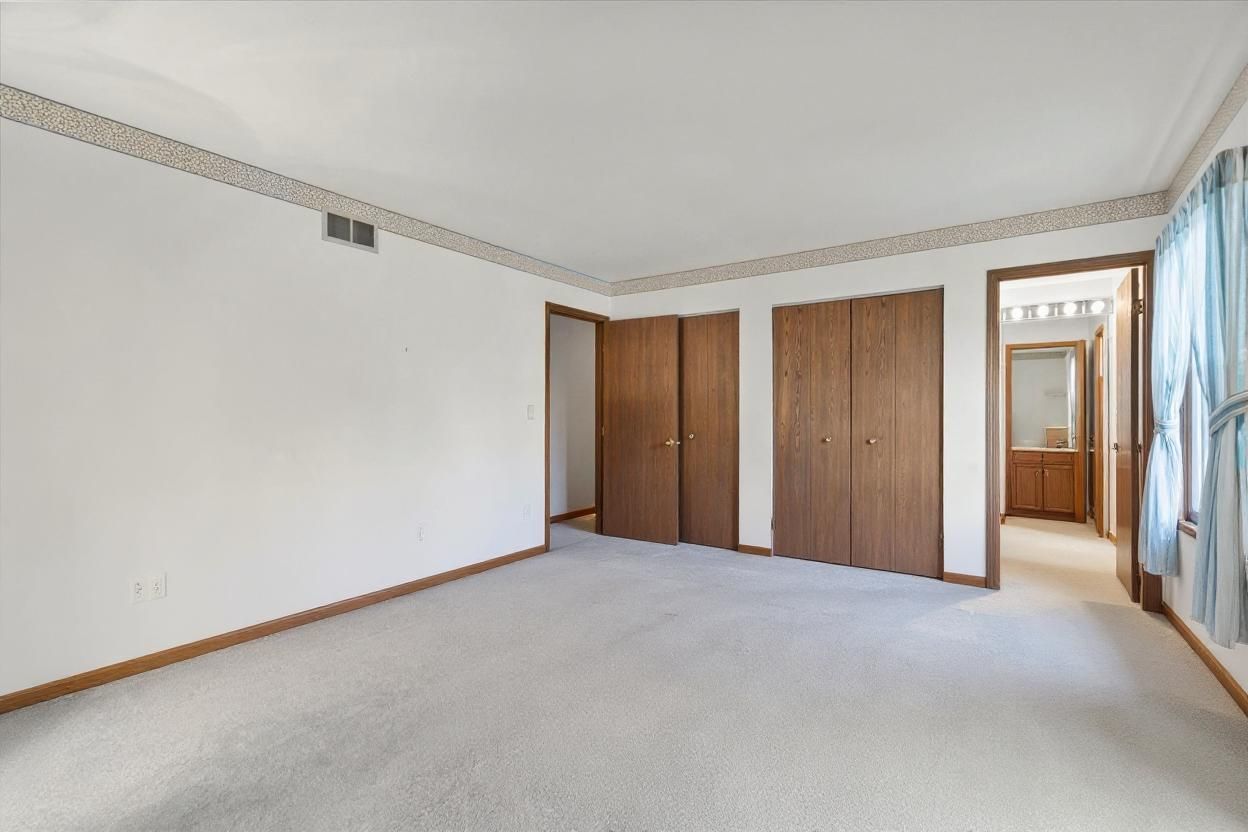 620 W 58th Street, Westmont, IL 60559