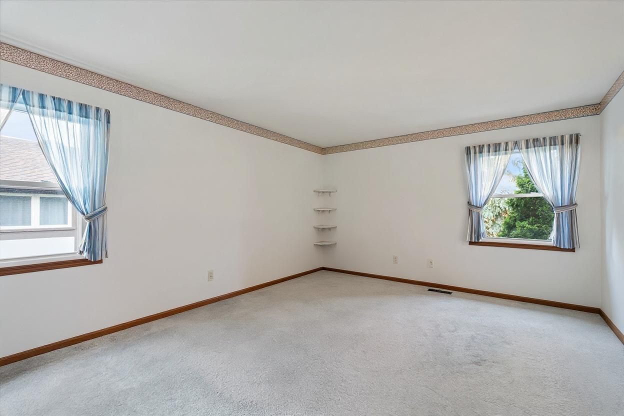 620 W 58th Street, Westmont, IL 60559
