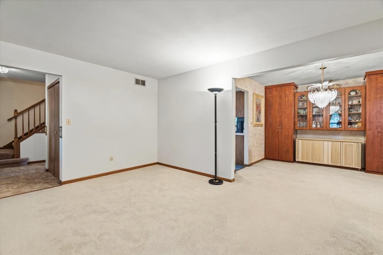 620 W 58th Street, Westmont, IL 60559