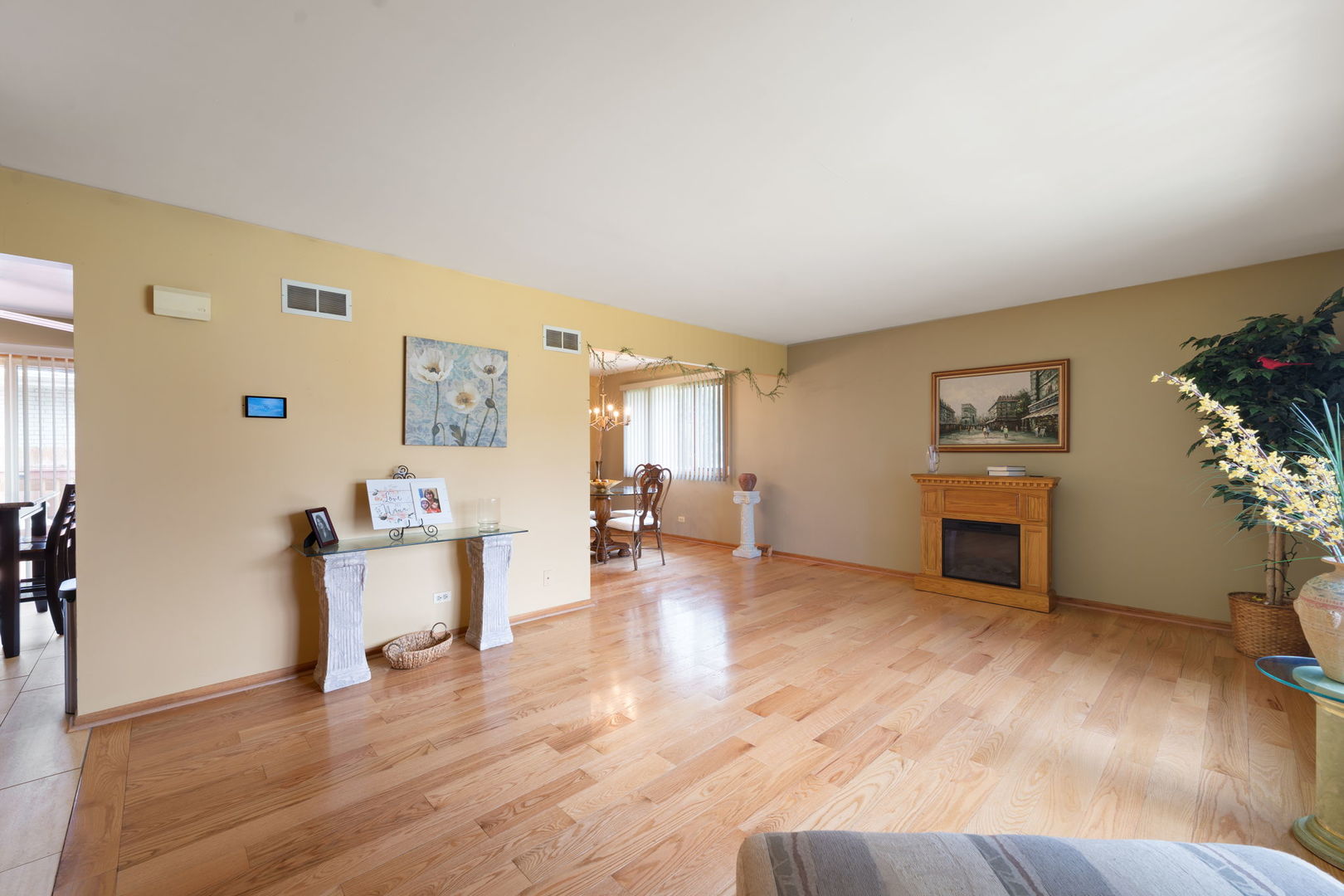11841 S Leamington Avenue, Alsip, IL 60803