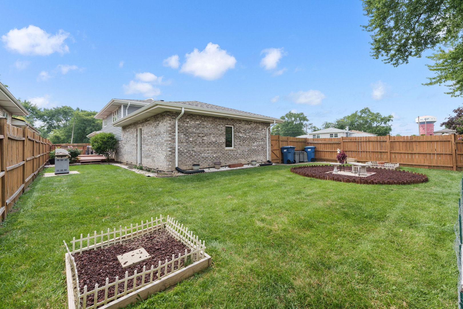 11841 S Leamington Avenue, Alsip, IL 60803