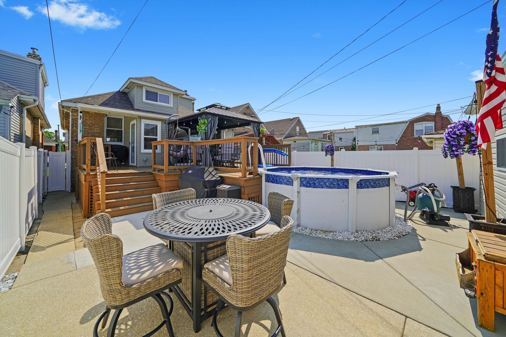 5832 W Melrose Street, Chicago, IL 60634