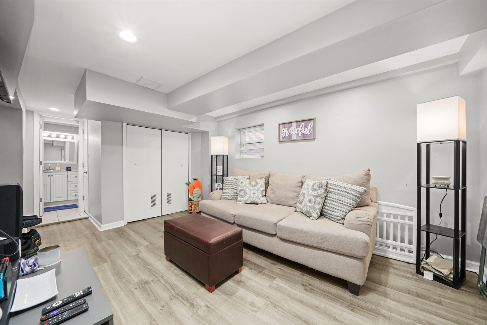 5832 W Melrose Street, Chicago, IL 60634