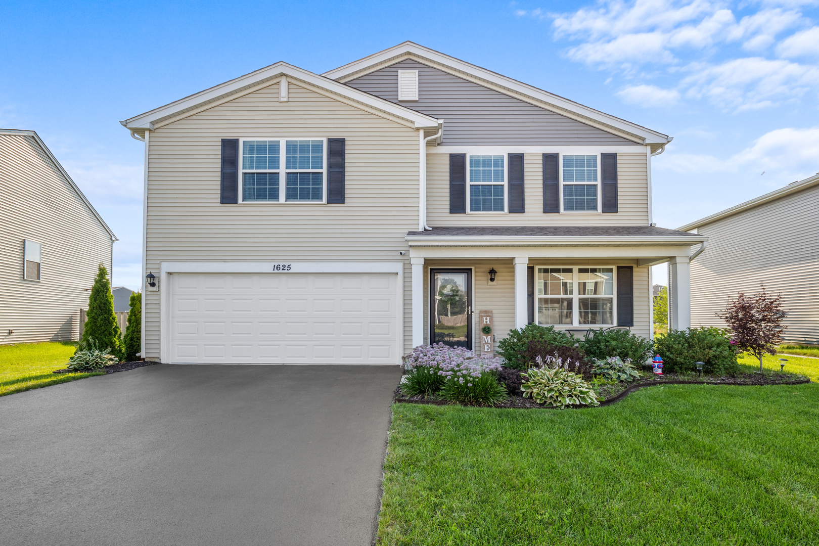 1625 Bayberry Lane, Pingree Grove, IL 60140