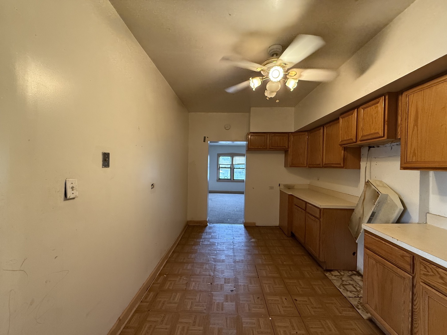 5818 W North Avenue, Chicago, IL 60639