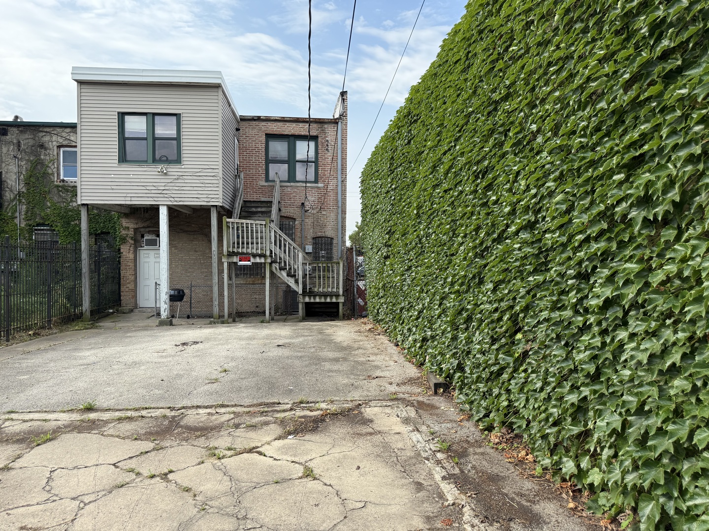 5818 W North Avenue, Chicago, IL 60639
