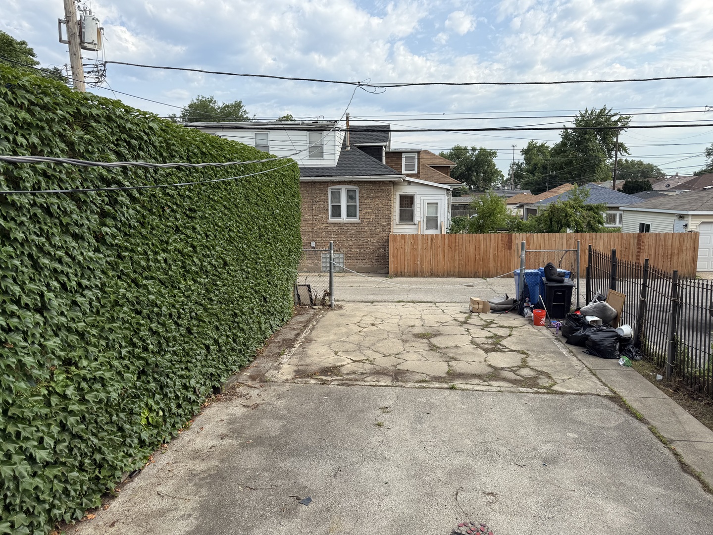 5818 W North Avenue, Chicago, IL 60639