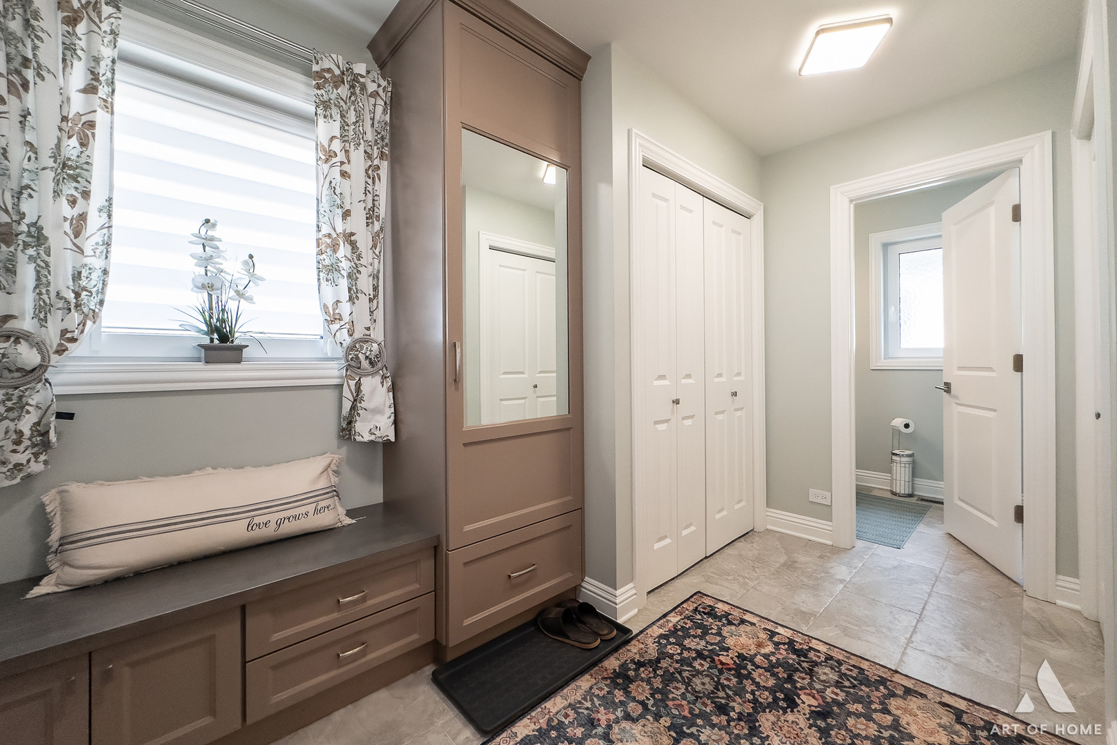 124 Sunrise Avenue, Willowbrook, IL 60527