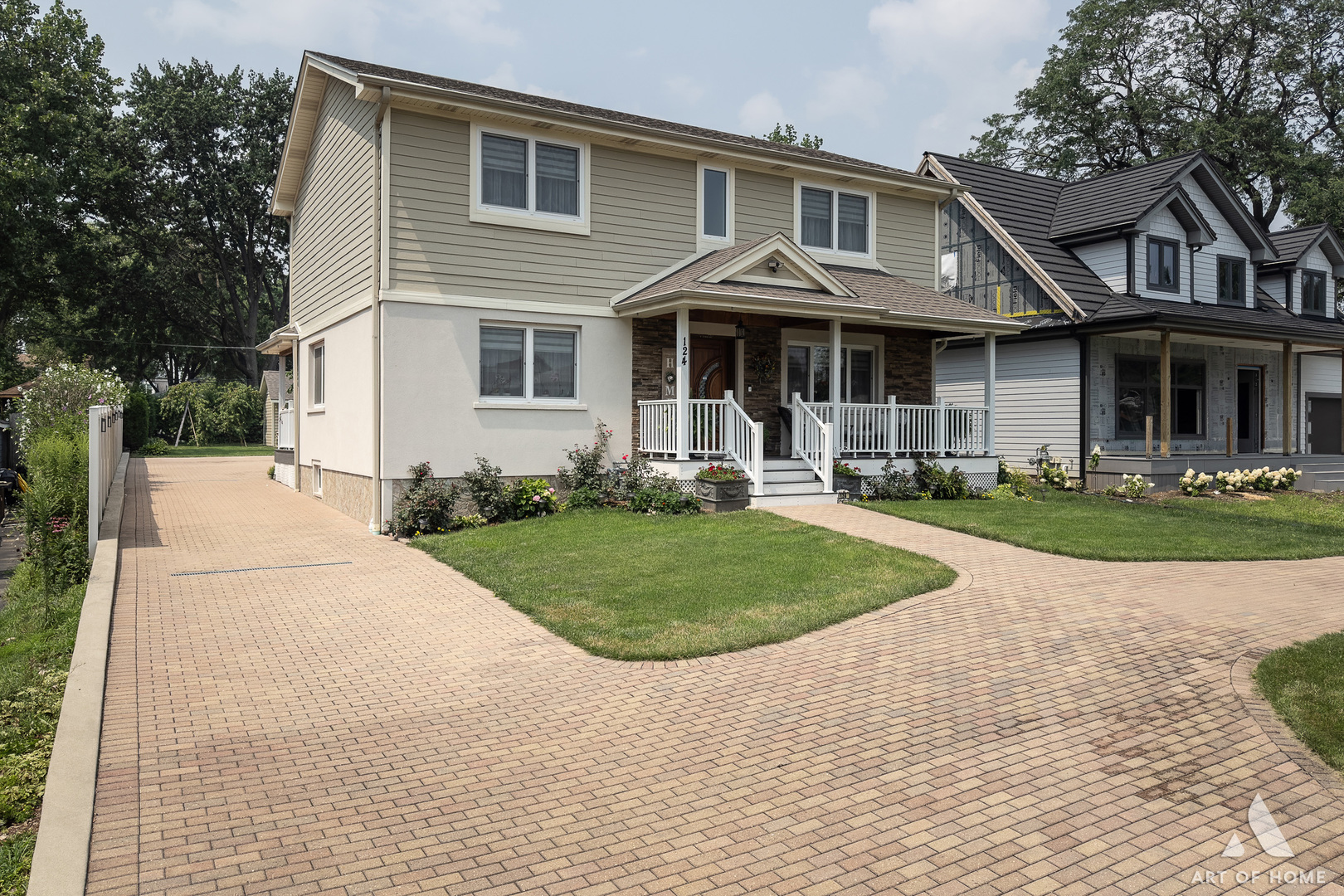 124 Sunrise Avenue, Willowbrook, IL 60527