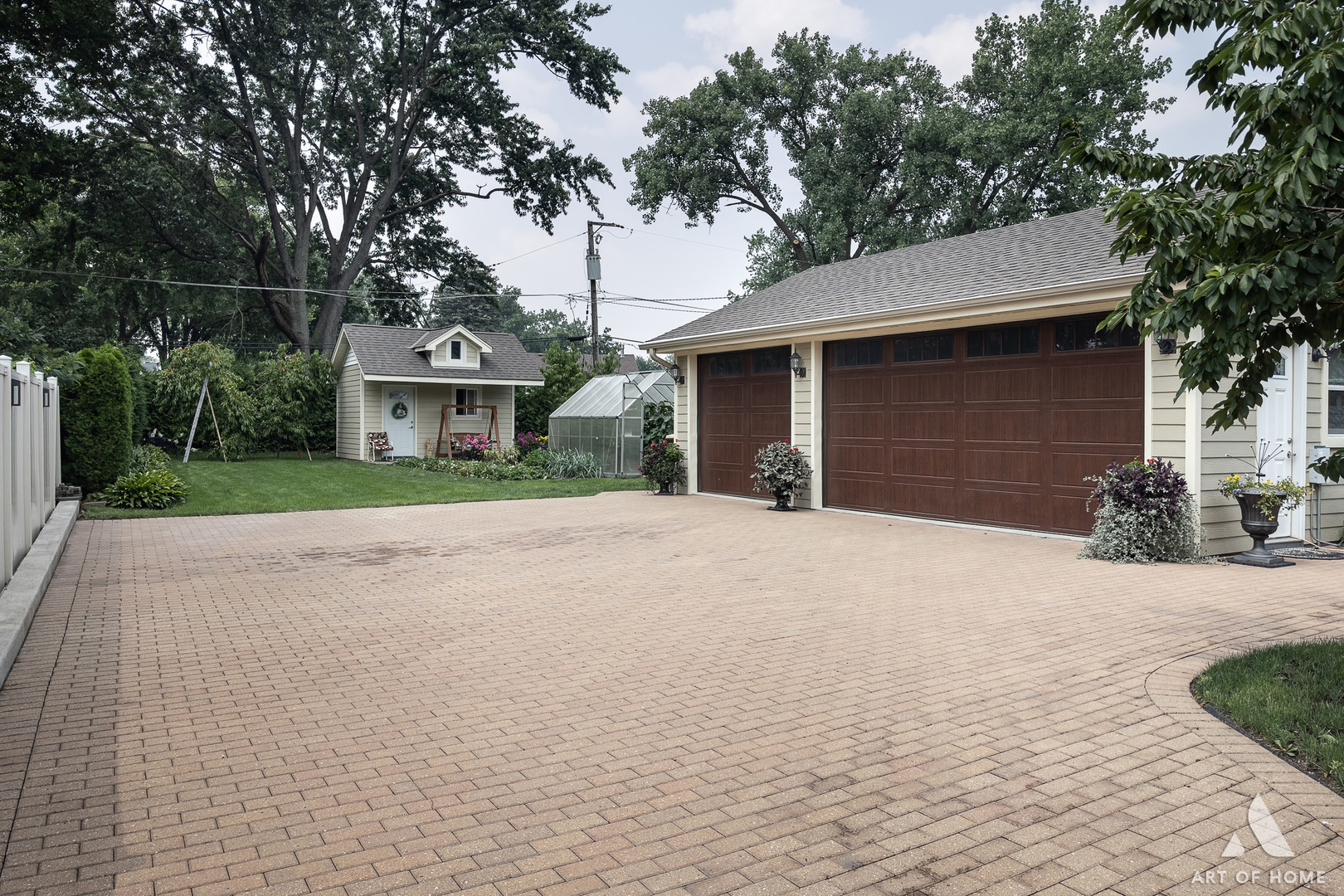 124 Sunrise Avenue, Willowbrook, IL 60527