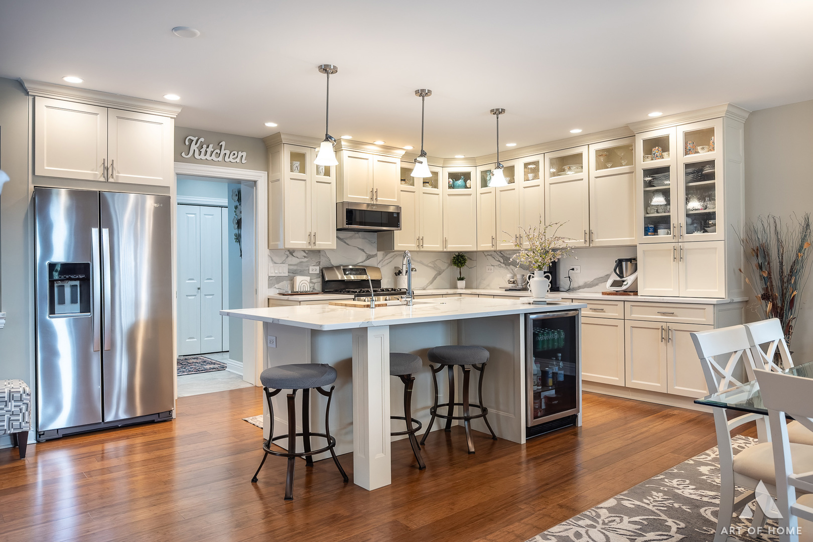 124 Sunrise Avenue, Willowbrook, IL 60527