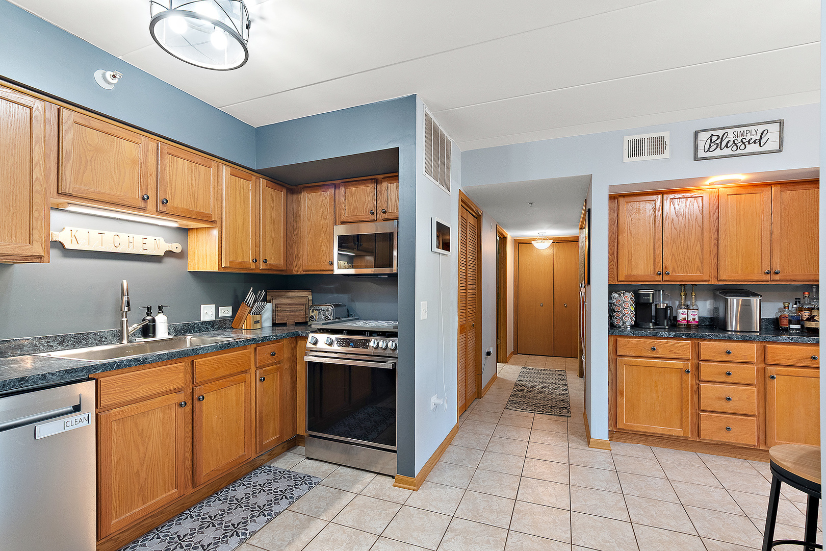 1041 Ashley Court #1A, Lockport, IL 60441