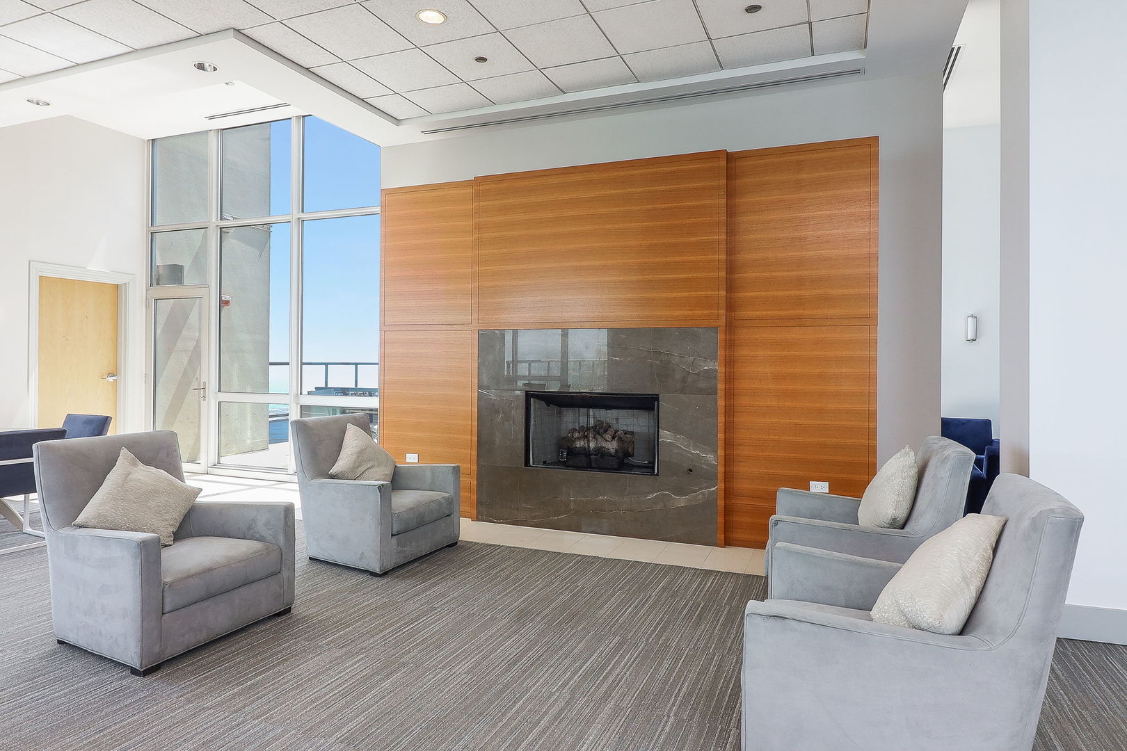 1629 S Prairie Avenue #2405, Chicago, IL 60616