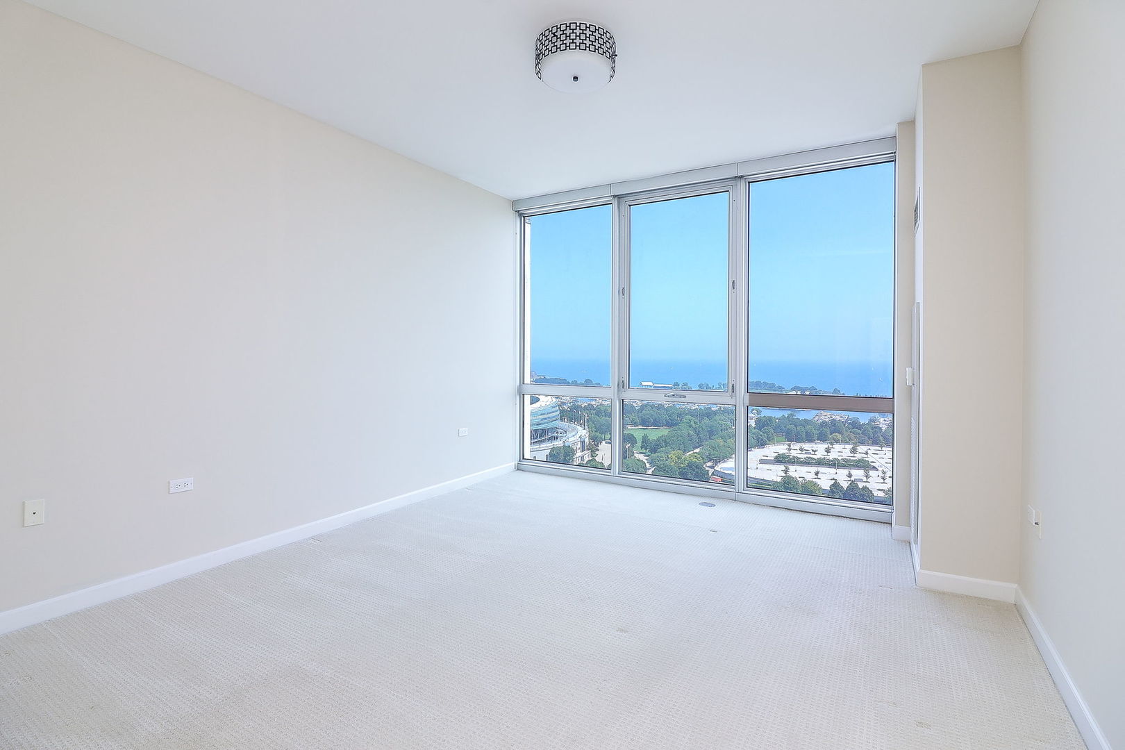 1629 S Prairie Avenue #2405, Chicago, IL 60616