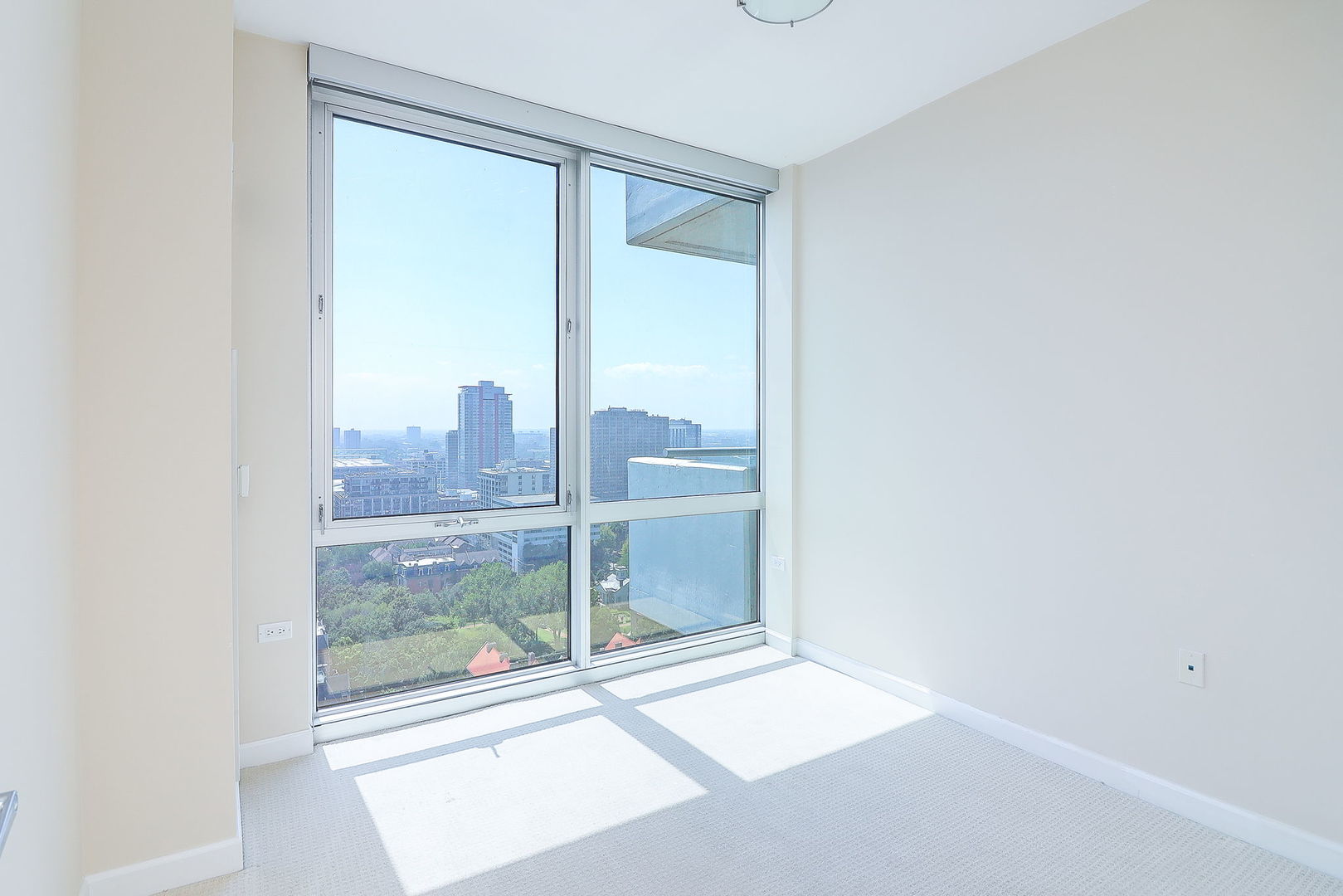 1629 S Prairie Avenue #2405, Chicago, IL 60616