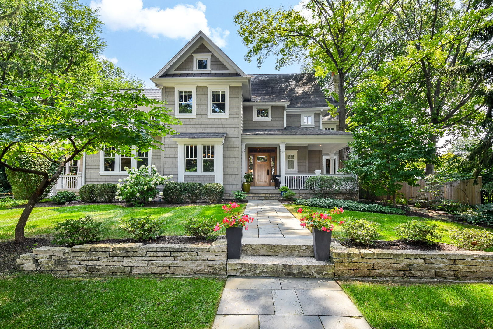 803 Dow Avenue, Geneva, IL 60134