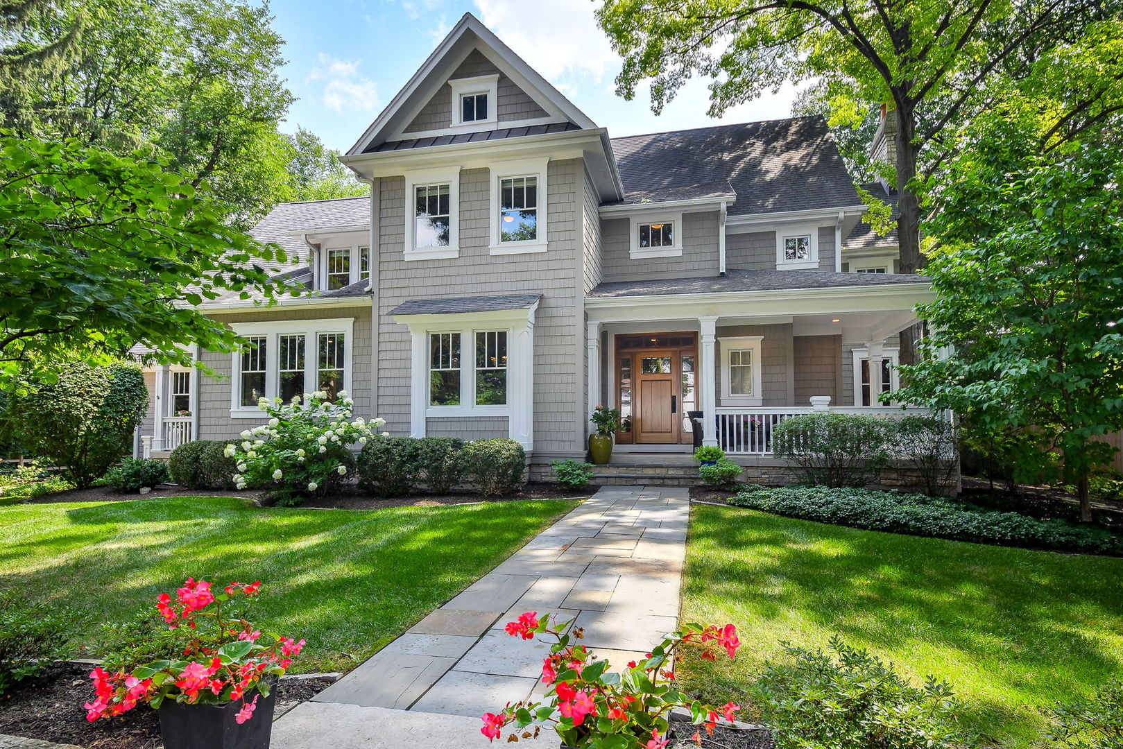 803 Dow Avenue, Geneva, IL 60134